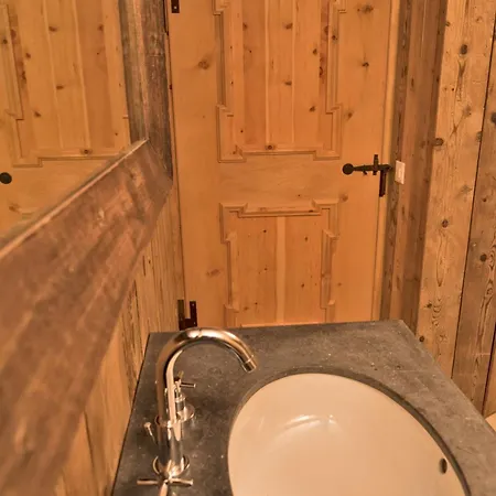Apartmán Chesa Platz - *